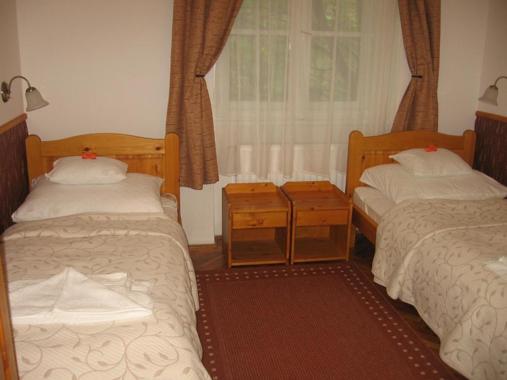 Mater Salvatoris House Hotell Gödöllő Rum bild