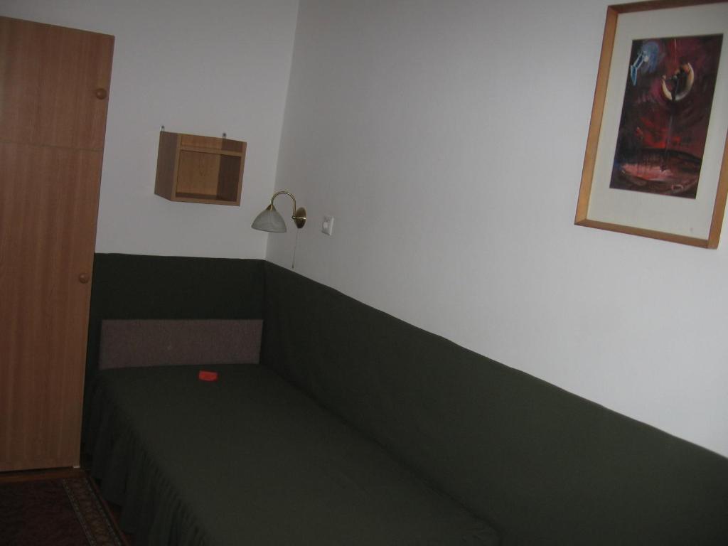 Mater Salvatoris House Hotell Gödöllő Rum bild