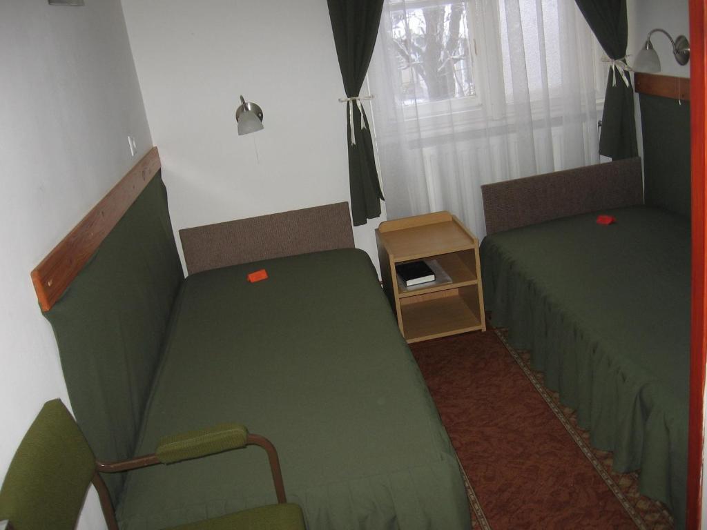 Mater Salvatoris House Hotell Gödöllő Rum bild