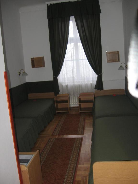 Mater Salvatoris House Hotell Gödöllő Rum bild