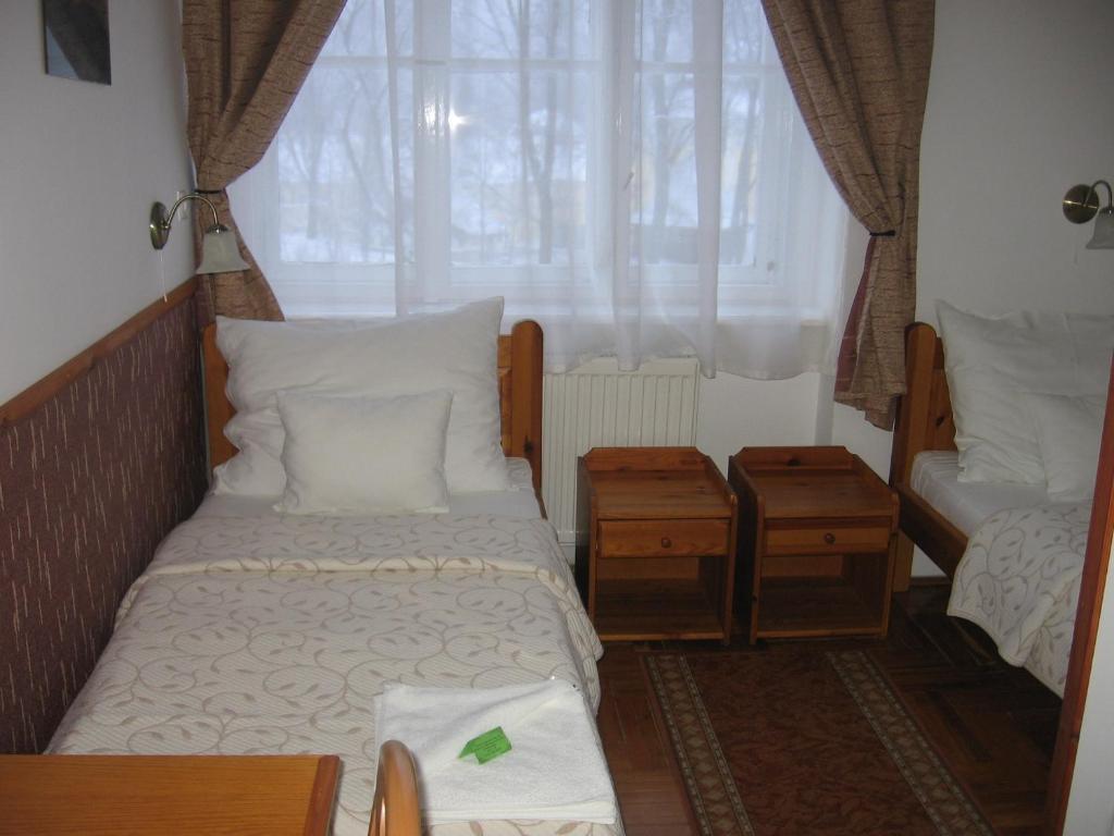 Mater Salvatoris House Hotell Gödöllő Rum bild