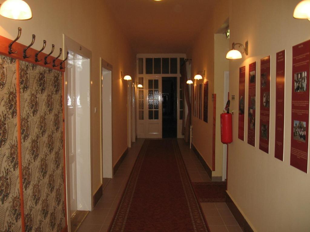Mater Salvatoris House Hotell Gödöllő Exteriör bild